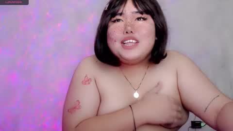 Snapshot of veronicakisses chatting on May 2026 03:02:01 AM MS. VERONICA 22 I love Aza 3 online show from May 2026 03:02:01 AM
