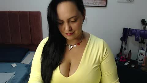 Snapshot of veroniicabbw_ chatting on June 2026 02:44:02 PM veroniicabbw_ online show from June 2026 02:44:02 PM
