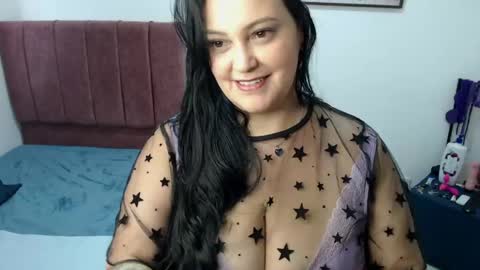 Snapshot of veroniicabbw_ chatting on June 2026 01:38:02 PM veroniicabbw_ online show from June 2026 01:38:02 PM