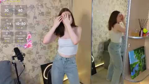 Snapshot of veronikavester chatting on June 2026 05:13:02 PM Hello im Verdginia online show from June 2026 05:13:02 PM
