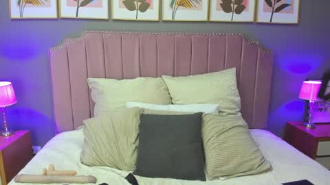 Veronica  online show from January 2025 06:20:02 PM