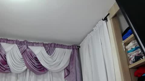 Vernica online show from April 2026 11:40:02 PM