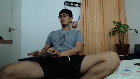 versatileguuy online show from December 2025 02:29:02 AM