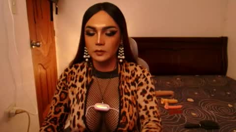 Snapshot of versatilepatty chatting on June 2026 11:01:01 AM Patty online show from June 2026 11:01:01 AM