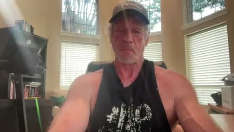 Snapshot of vervalas1 chatting on June 2026 06:56:01 PM Vervalas online show from June 2026 06:56:01 PM