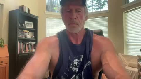 Snapshot of vervalas1 chatting on June 2026 06:52:01 PM Vervalas online show from June 2026 06:52:01 PM