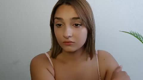 Snapshot of veryveryshygirl chatting on July 2026 11:02:02 AM Ana online show from July 2026 11:02:02 AM