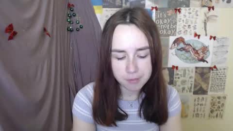 veryveryvery_shy online show from December 2025 09:15:01 AM