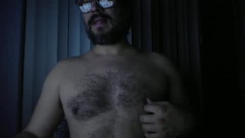 Snapshot of vesturelove chatting on October 2025 06:58:01 AM vesturelove online show from October 2025 06:58:01 AM
