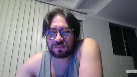 Snapshot of vesturelove chatting on November 2025 02:36:01 AM vesturelove online show from November 2025 02:36:01 AM