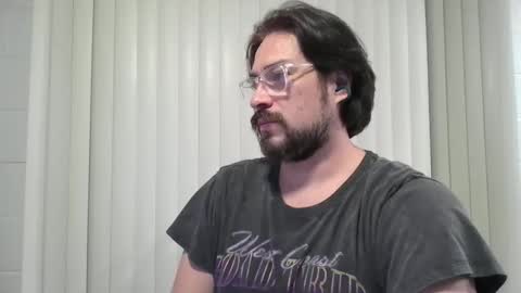 Snapshot of vesturelove chatting on November 2025 02:34:02 AM vesturelove online show from November 2025 02:34:02 AM