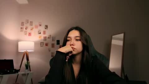 Rachel online show from November 2025 07:40:03 PM