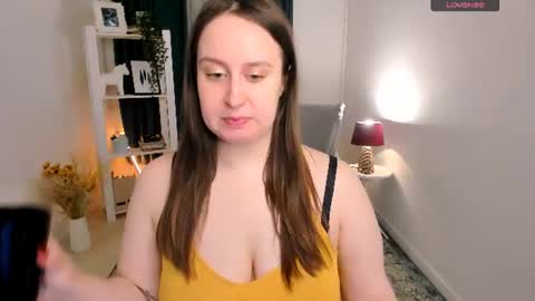 Snapshot of via_lattea_ chatting on June 2026 05:45:02 PM Camilla online show from June 2026 05:45:02 PM
