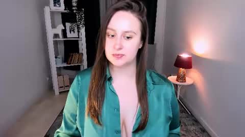 Snapshot of via_lattea_ chatting on July 2026 09:10:01 PM Camilla online show from July 2026 09:10:01 PM