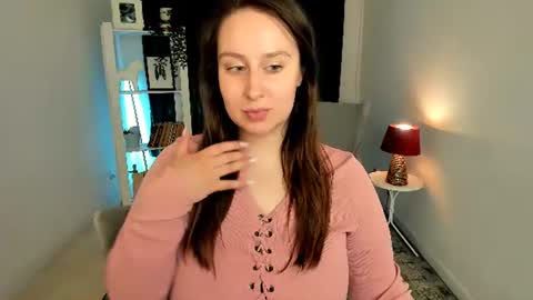 Snapshot of via_lattea_ chatting on July 2026 01:37:02 PM Camilla online show from July 2026 01:37:02 PM
