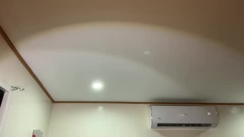 via_olala online show from November 2025 08:25:01 AM