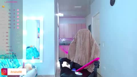 Ariana  online show from October 2025 04:46:01 PM