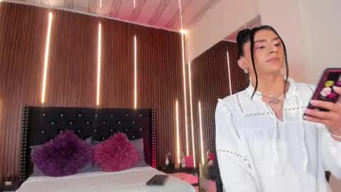 Ariana  online show from March 2026 04:29:01 AM