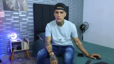 Victor cardenas online show from January 2025 01:31:01 AM