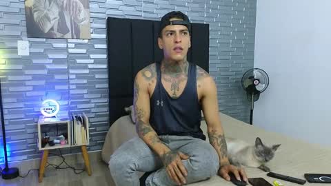 Victor cardenas online show from February 2025 09:19:01 PM