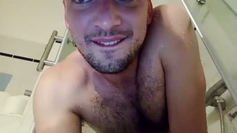 Snapshot of vicfuck1010 chatting on July 2026 05:00:02 PM vicfuck1010 online show from July 2026 05:00:02 PM