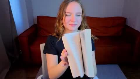 Snapshot of vicki_milles chatting on June 2026 08:04:02 AM vicki_milles online show from June 2026 08:04:02 AM