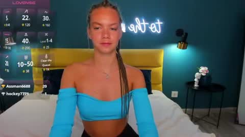 Snapshot of vickie_smith chatting on July 2026 12:57:01 AM vickie_smith online show from July 2026 12:57:01 AM
