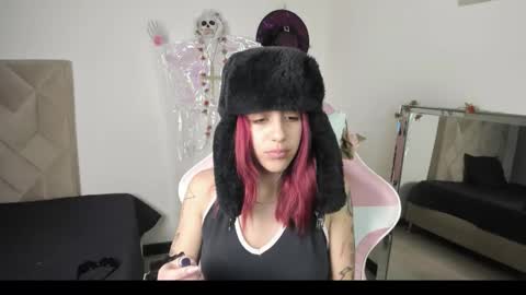 Snapshot of vicky_boop_ chatting on October 2025 01:45:02 PM vicky_boop_ online show from October 2025 01:45:02 PM