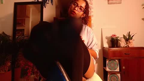 Snapshot of vicky_crazy chatting on March 2025 01:11:01 AM Vicky  online show from March 2025 01:11:01 AM