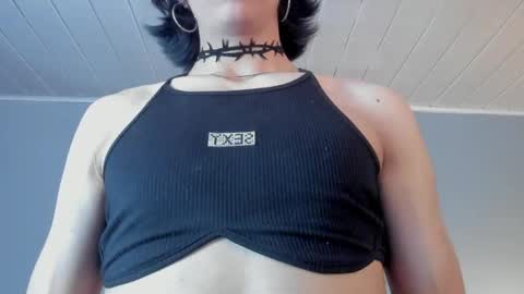  Vicky  online show from May 2026 10:26:02 PM