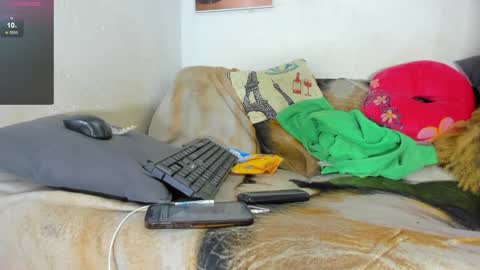 vicky manuela online show from February 2025 12:09:01 AM