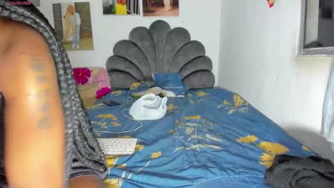 vicky manuela online show from February 2026 03:33:01 AM