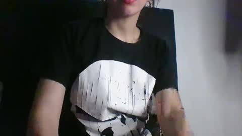 Snapshot of vickybratx chatting on September 2025 05:53:01 AM vickybratx online show from September 2025 05:53:01 AM