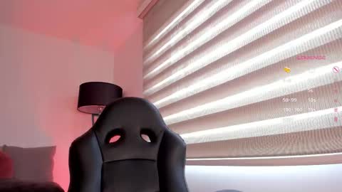 Victoria  online show from November 2025 05:12:01 PM