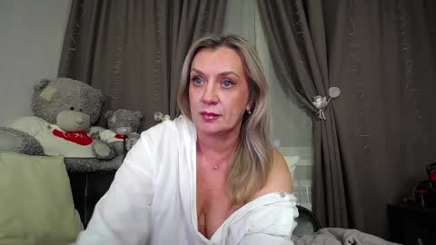 victoria50 online show from December 2024 08:15:01 PM