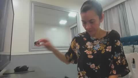 Victoria  grey  online show from April 2026 07:26:02 PM