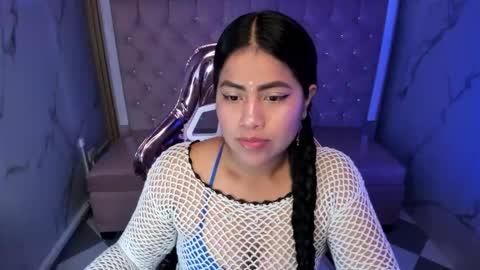 victoria_b_ online show from October 2025 08:20:02 PM