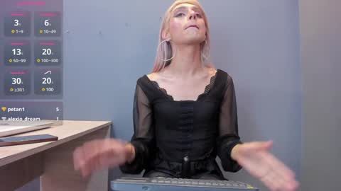 Snapshot of victoria_badgal chatting on December 2024 11:59:01 PM Victoria online show from December 2024 11:59:01 PM