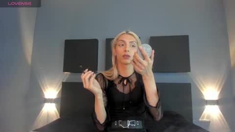 Snapshot of victoria_badgal chatting on January 2025 08:15:02 PM Victoria online show from January 2025 08:15:02 PM