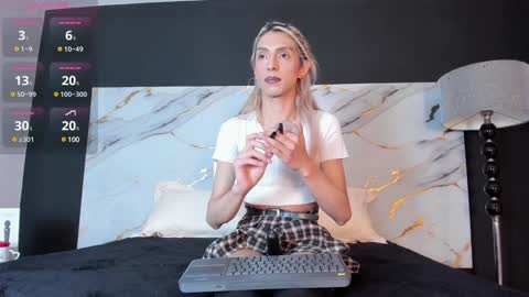 Snapshot of victoria_badgal chatting on February 2025 05:09:01 PM Victoria online show from February 2025 05:09:01 PM