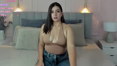 Snapshot of victoria_bourne chatting on June 2026 07:03:02 PM victoria online show from June 2026 07:03:02 PM