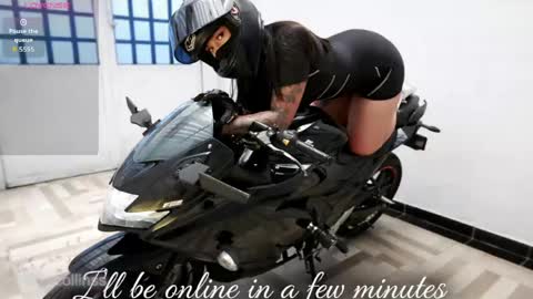 Victoria Collins online show from April 2026 05:13:02 PM