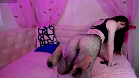 Snapshot of victoria_ecstasy chatting on June 2026 02:04:01 PM victoria_ecstasy online show from June 2026 02:04:01 PM