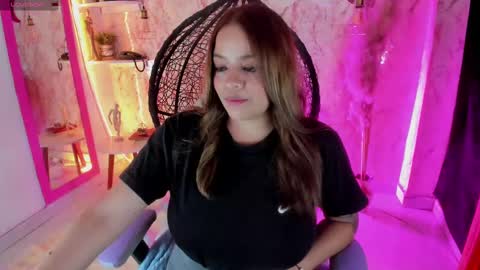 victoria_floyd1 online show from February 2025 12:08:01 PM