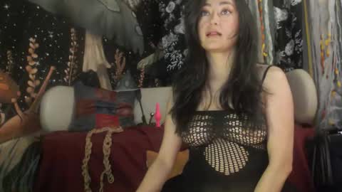 Victoria online show from February 2026 09:11:02 PM