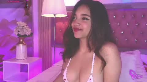 Snapshot of victoria_leiya chatting on July 2026 12:42:02 PM VICTORIA online show from July 2026 12:42:02 PM