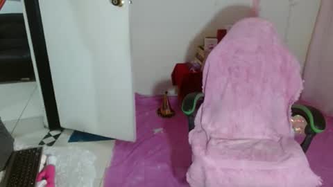 VICKY online show from February 2026 10:33:01 PM