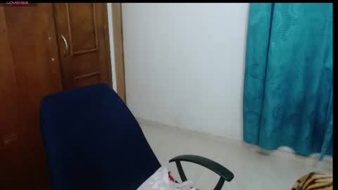 Snapshot of victoria_milf06 chatting on August 2026 03:50:02 AM victoria online show from August 2026 03:50:02 AM