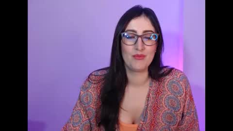 Victoria online show from January 2025 07:07:02 PM