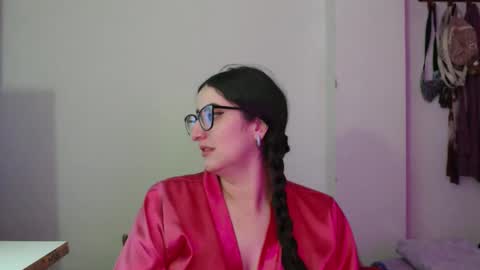 Victoria online show from March 2026 09:45:01 PM